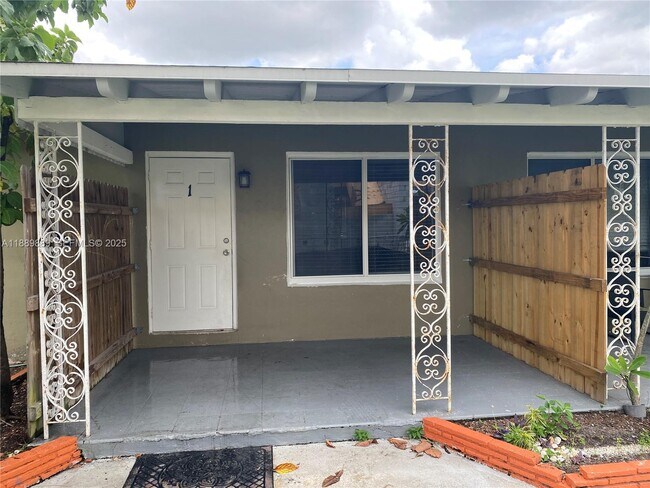 Building Photo - 2215 Adams St