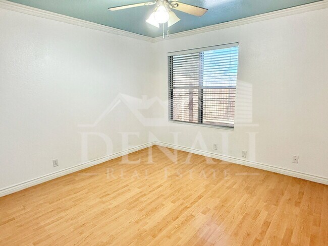 Building Photo - 3943 W Whispering Wind Dr