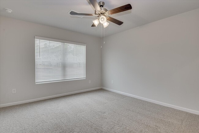 Building Photo - 1040 Quaint Parish Cir