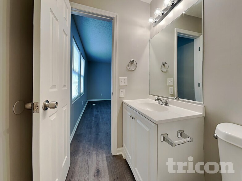 Building Photo - 46 Periwinkle Ct