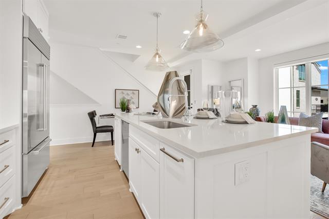 Building Photo - 4116 University Blvd