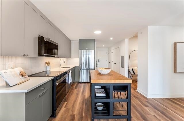 Building Photo - 873 Communipaw Ave