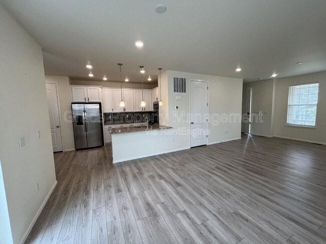 Building Photo - 17626 Olive St
