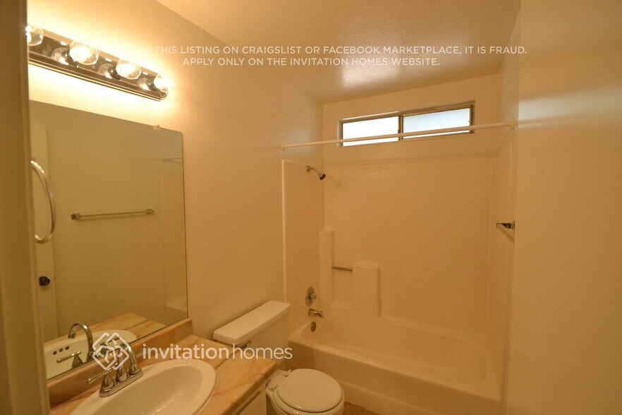 Building Photo - 213 Arbor Crest Way