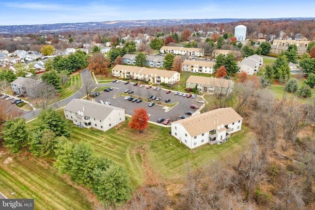 Building Photo - 408 Stockton Ct