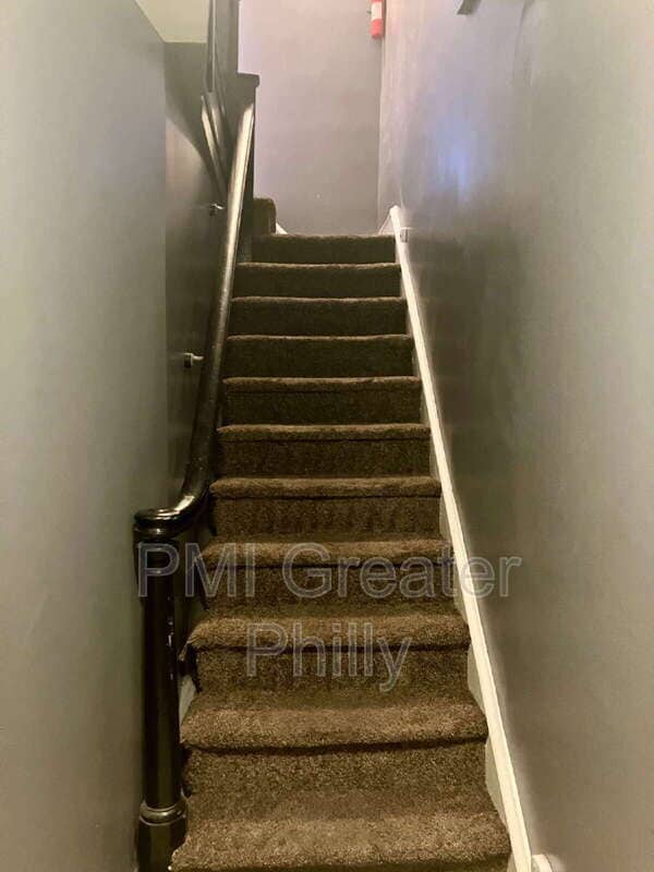 Building Photo - 1705 Bridge St