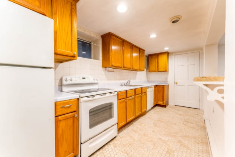 Building Photo - 68 Oakwood Ave