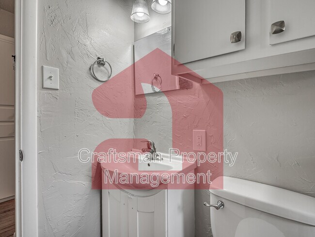 Building Photo - 10504 Ridgeview Dr