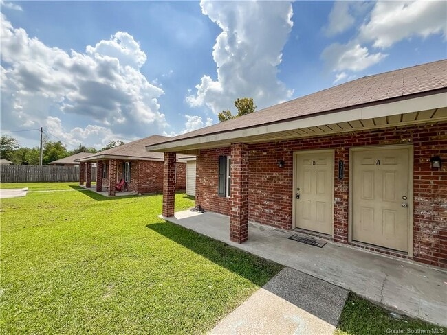 Primary Photo - 3322A Carver Rd