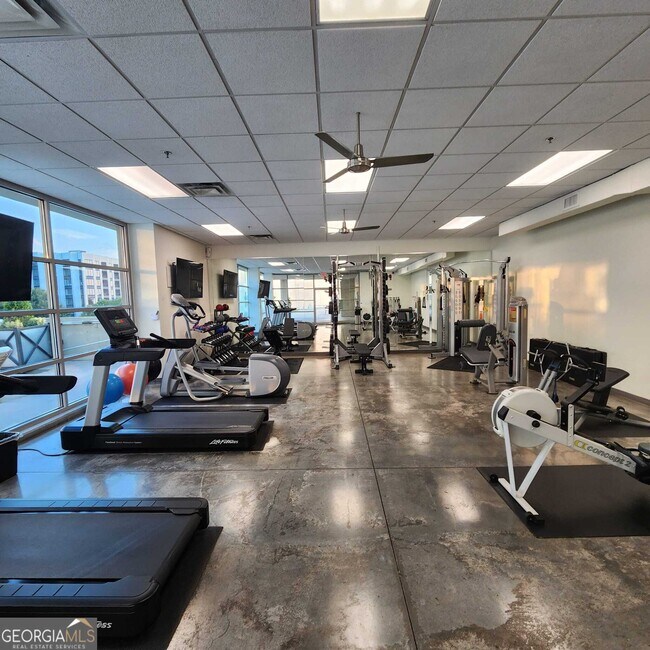 Building Photo - 1100 Howell Mill Rd NW