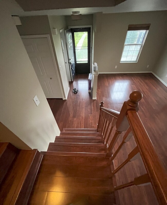 Building Photo - 3456 Burbank Dr