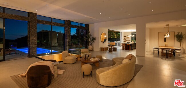 Building Photo - 12752 Mulholland Dr