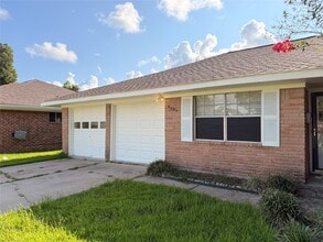 Building Photo - 4809 College Park Dr