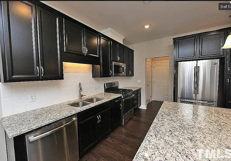 Building Photo - 207 Acorn Hollow Pl