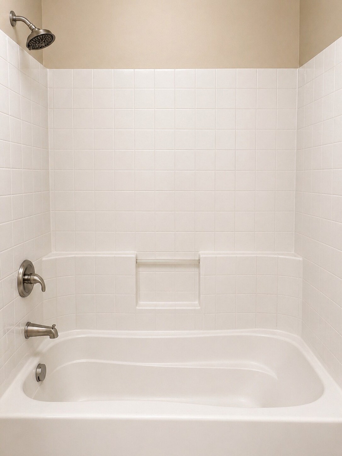 Bathtub bedroom 1 - 1225 Island Ave