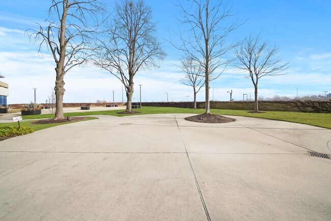 Building Photo - 155 N Harbor Dr
