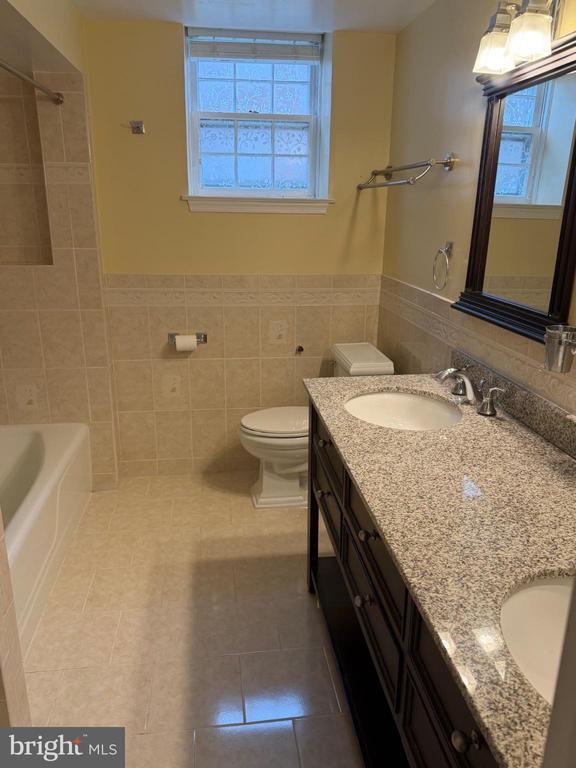 Building Photo - 3930 Langley Ct NW