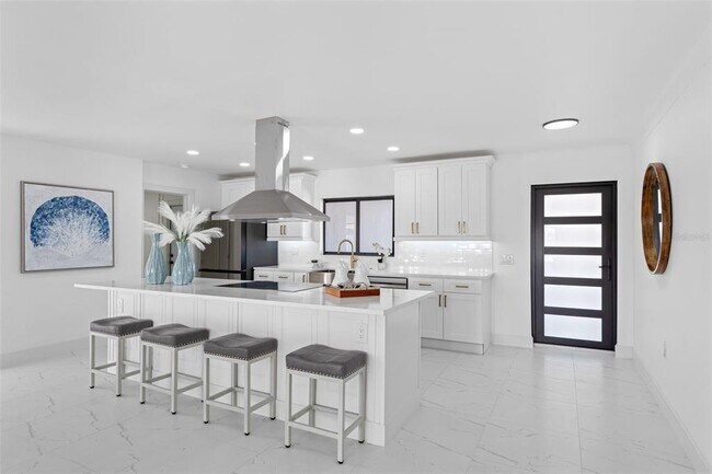 Building Photo - 475 115th Ave