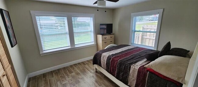 Building Photo - 8429 Citrus Way