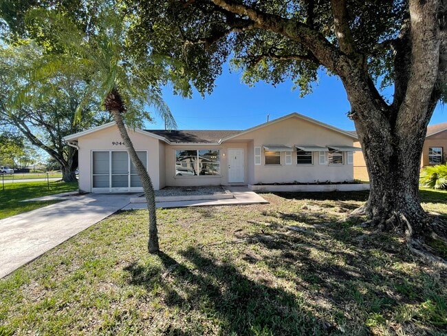Primary Photo - 9044 SW 1st Dr