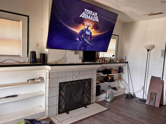 Building Photo - 2812 Ave R