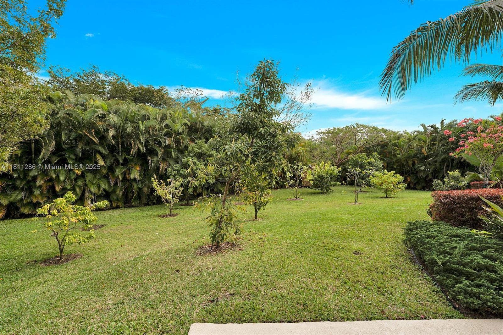 Building Photo - 5050 SW 166th Ave