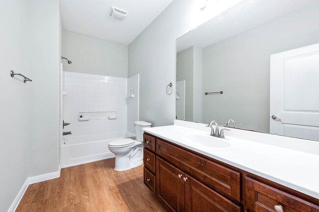 Building Photo - 1530 1st Ave N