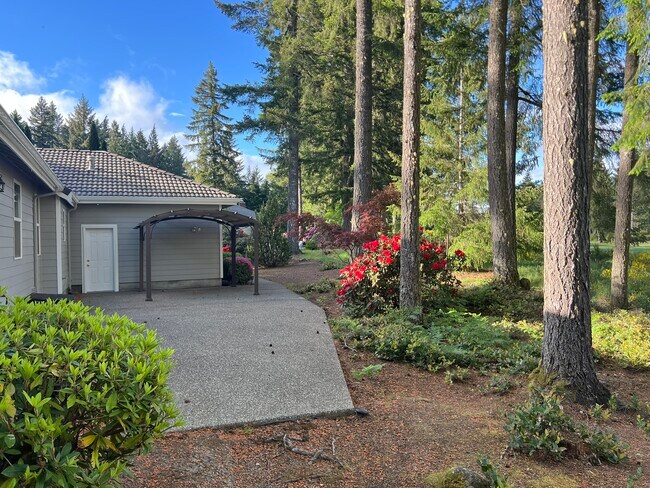Building Photo - 6982 Marymac Dr SW