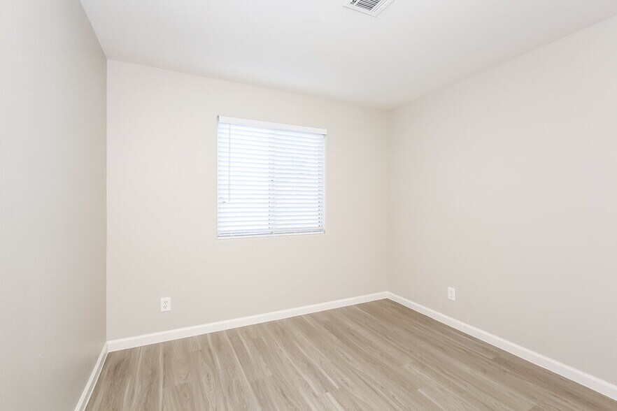 Building Photo - 5212 Standing Rock Pl