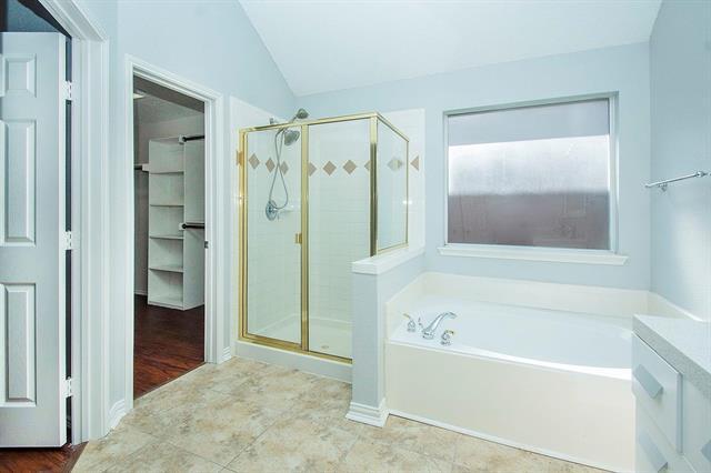 Building Photo - 406 Leameadow Dr