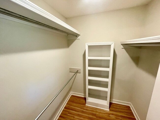 Building Photo - 3/2 For Rent in Madison! *MOVE IN SPECIAL*