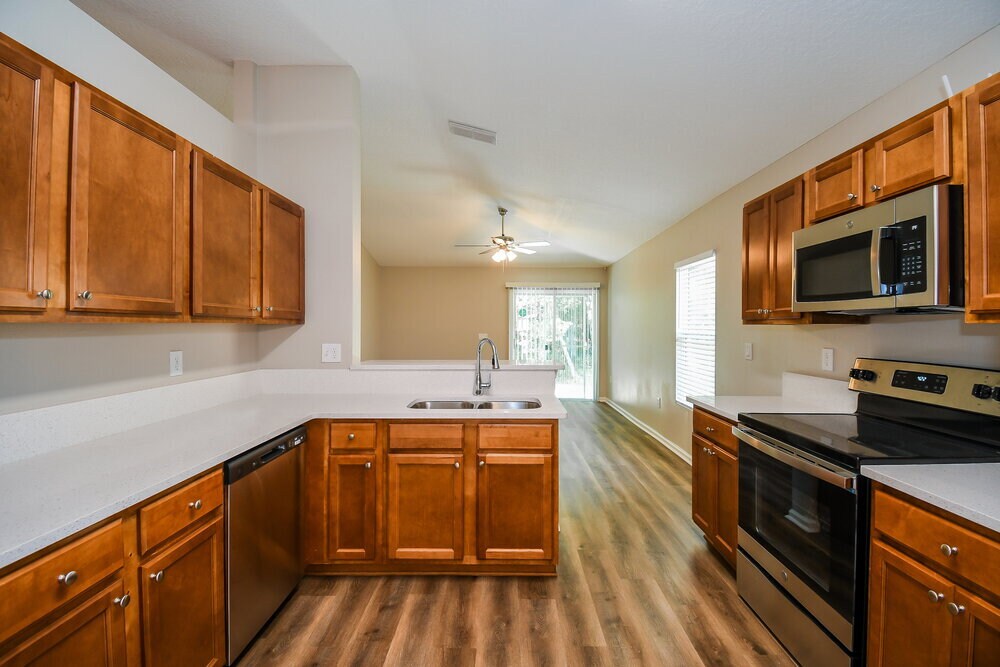 Building Photo - 10267 Normanwood Ct