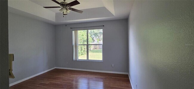 Building Photo - 1305 Lakehurst Way