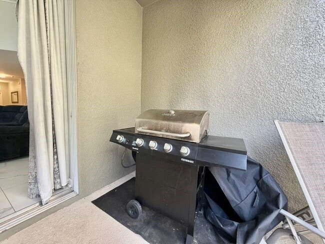 Building Photo - 8894 Candy Palm Rd