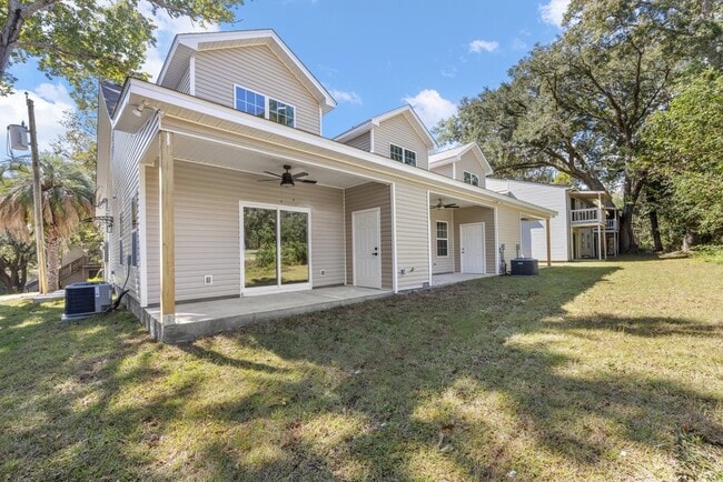 Building Photo - 1460 Willow Bend Way