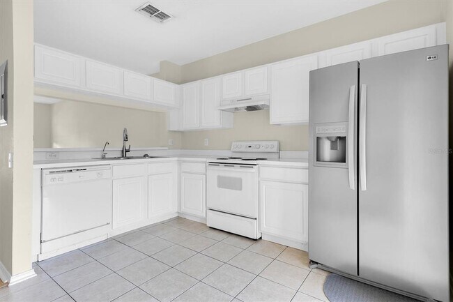 Building Photo - 1338 Standridge Dr