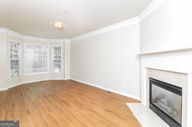 Building Photo - 1711 Highlands View Dr