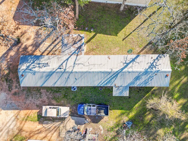 Building Photo - 1202 US-190