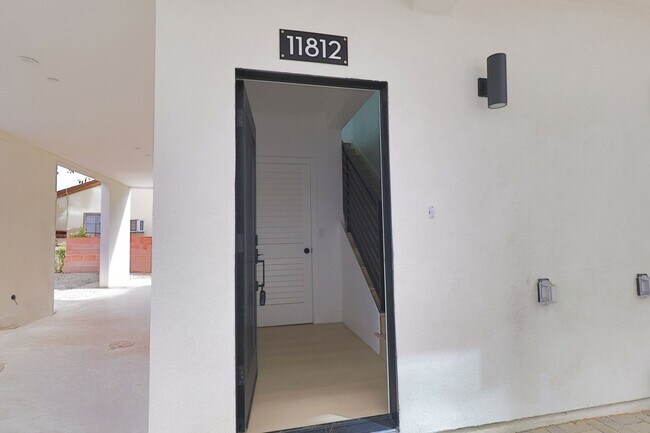 Building Photo - New Construction Townhome | 3 Bed + 3 Bath...