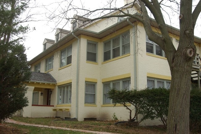 Primary Photo - 2300 Beaver Ave