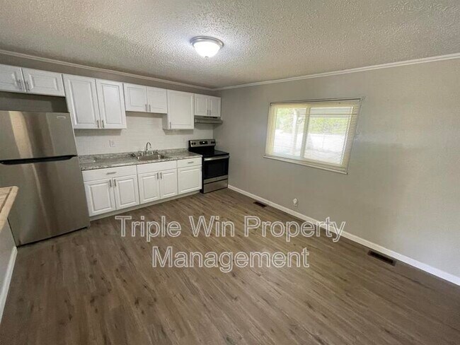 Building Photo - 2415 Stoney End Ct