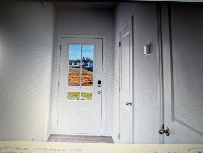 Building Photo - 7830 Moonbeam Ln