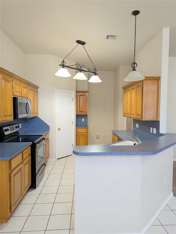 Building Photo - 2604 Southern Hills Dr