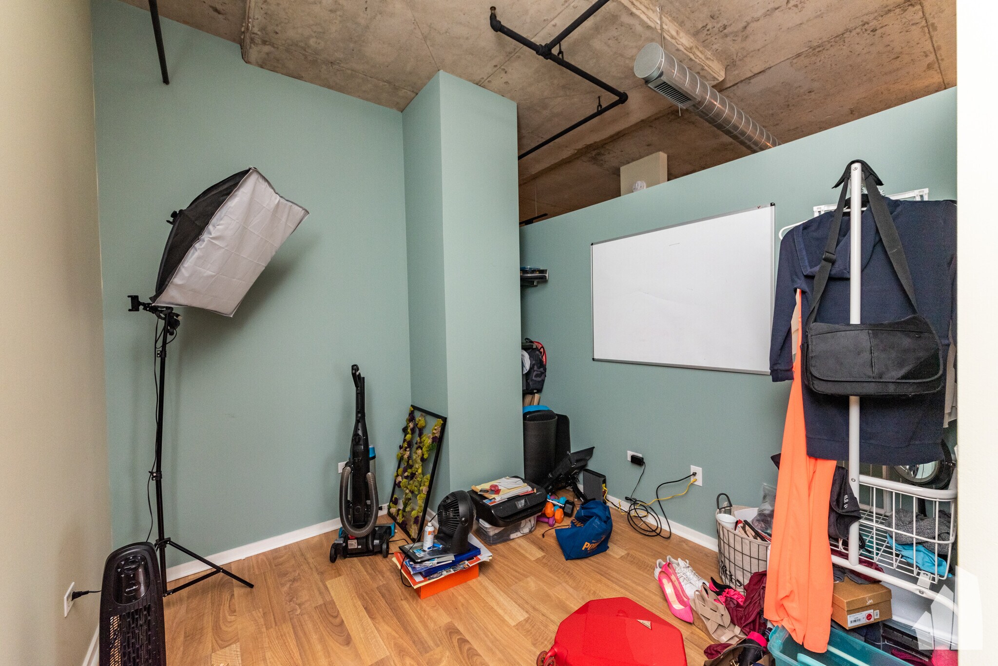 Building Photo - 6 S Laflin St