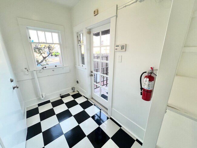 Building Photo - Timeless Two-Story Charm in the Heart of Bluff Park