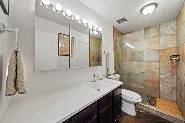 Building Photo - 3508 Southridge Dr