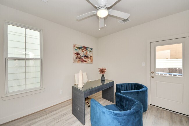 Building Photo - 5218 Burress Springs Ln