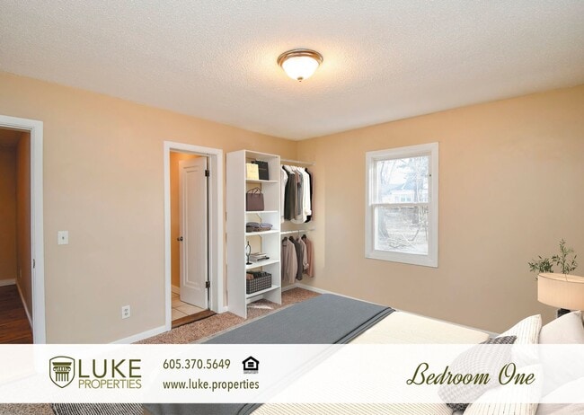 Building Photo - 2310 S Euclid Ave