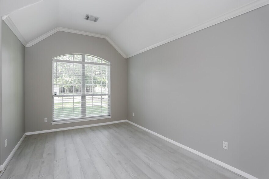 Building Photo - 722 Neap Ct