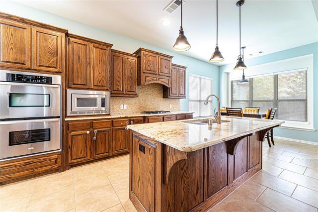 Building Photo - 6305 Canyon Crest Dr